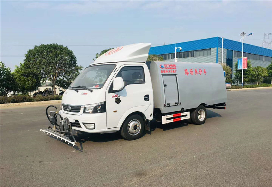 東風(fēng)途逸路面養(yǎng)護(hù)車 國(guó)六