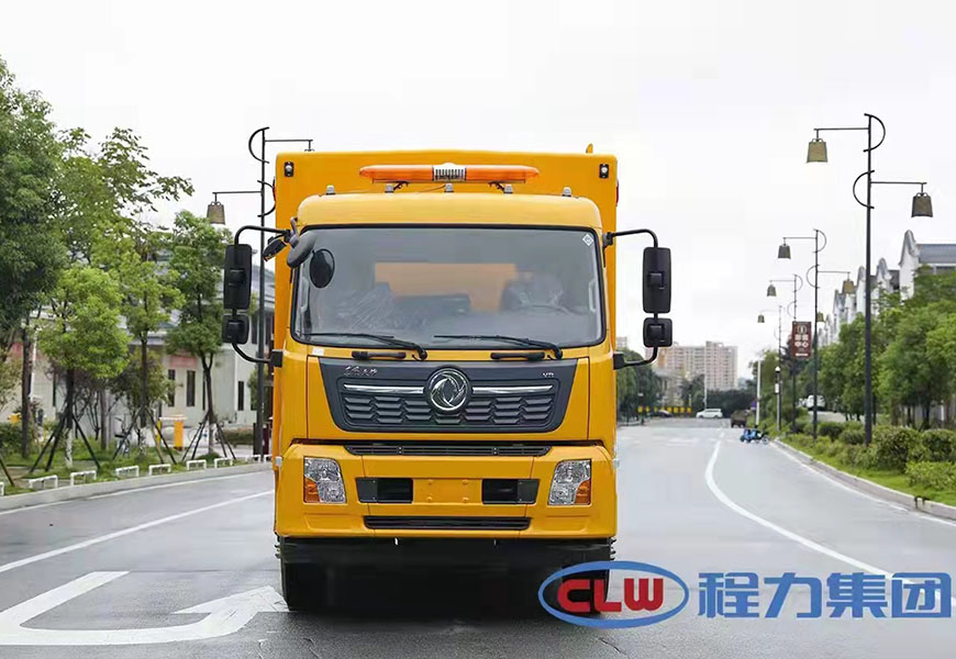 東風(fēng)天錦排水搶險救援車