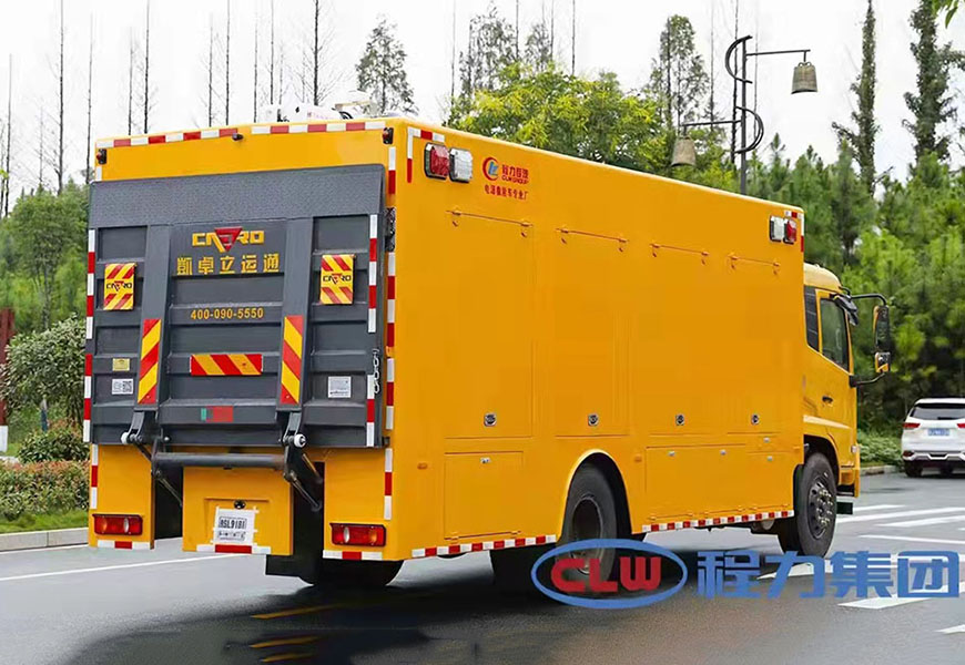 東風(fēng)天錦排水搶險救援車