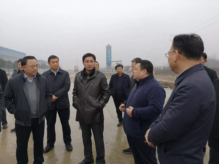 隨州市委、市人大代表團蒞臨程力集團商用車產(chǎn)業(yè)園視察